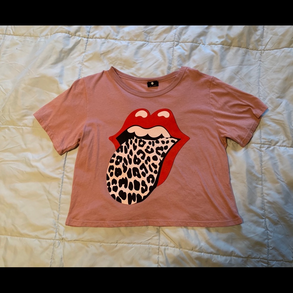 Day crop band tee size medium - Picture 2 of 4